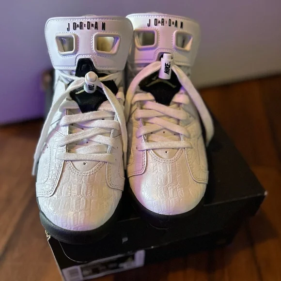 Air Jordan 6 Retro (GS) Alligator - Picture 3 of 5